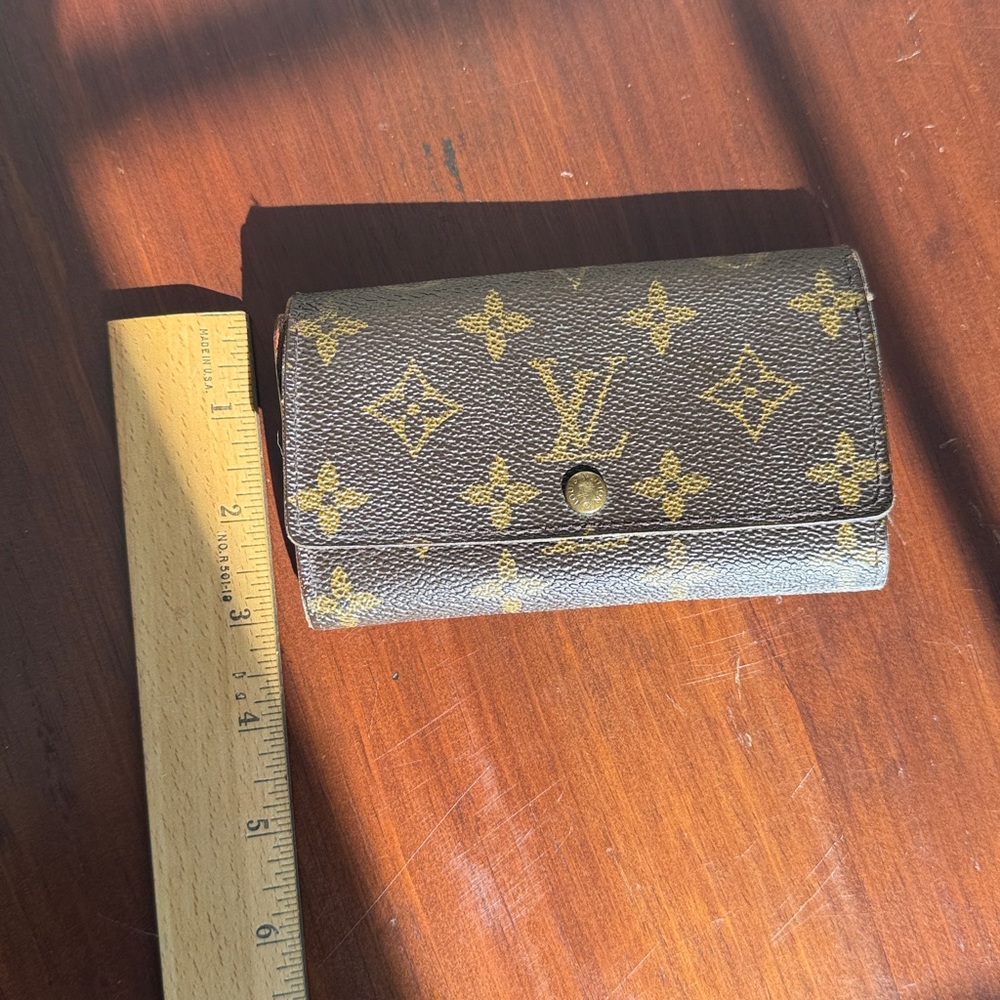 Louis Vuitton wallet - Picture 2 of 9